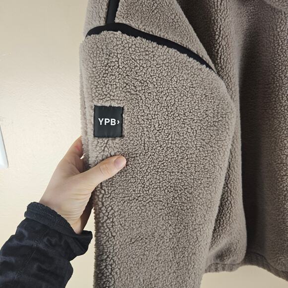 Abercrombie YPB Neowarm Full Zip Sherpa Hooded  Jacket Womens Size XL - Picture 6 of 8